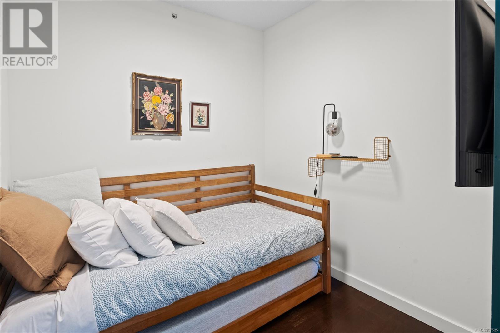 Photo 8 of 708 732 Cormorant St, Victoria BC
