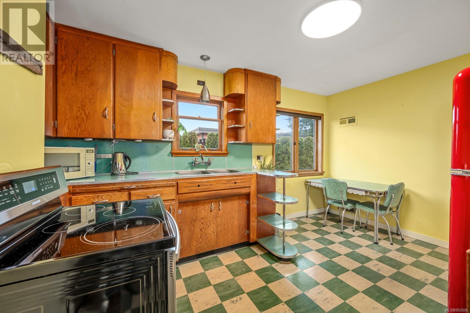 380 10th St, Courtenay real estate listing 992606