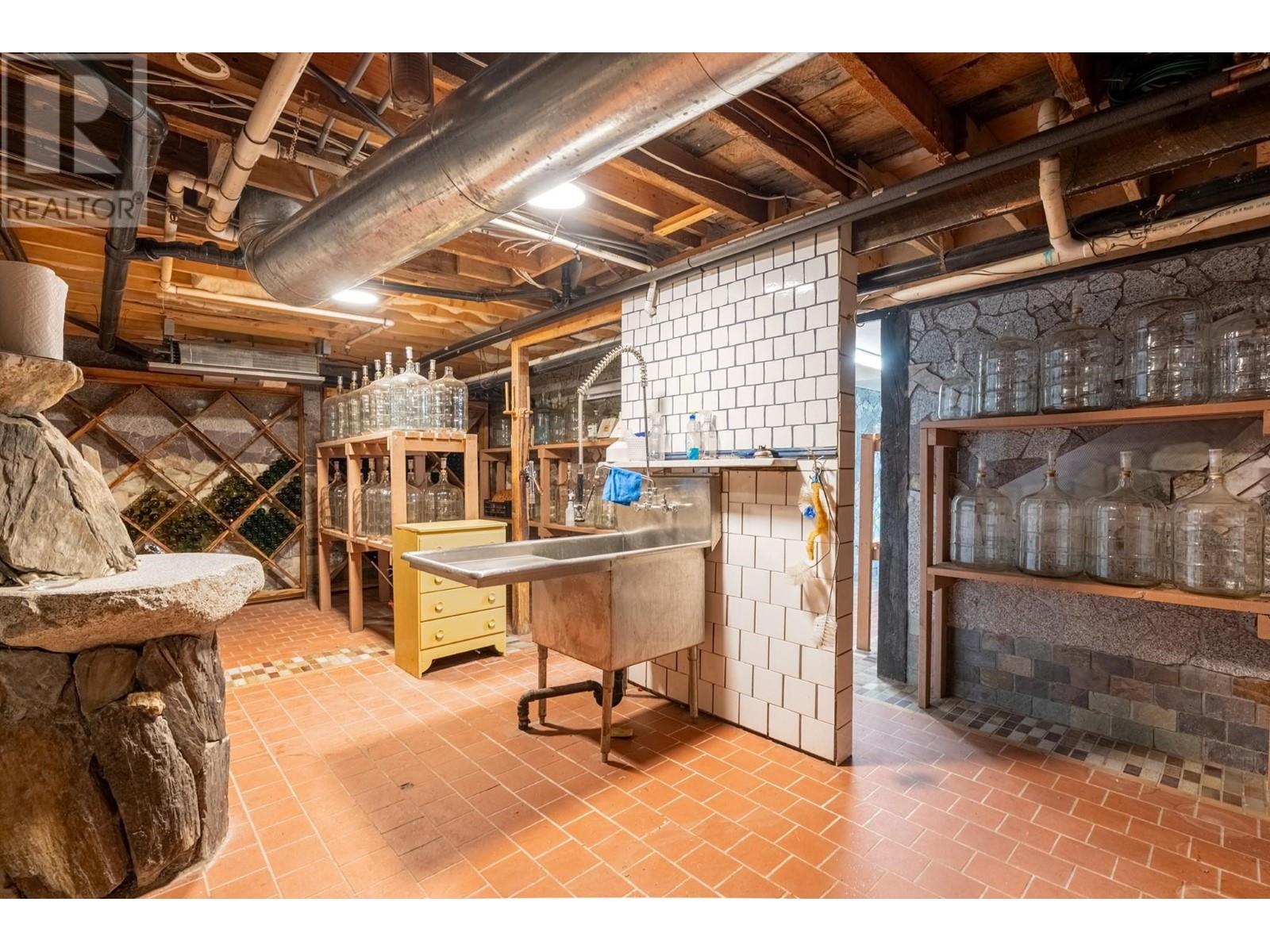 20100 HIGHLINE ROAD, D'Arcy
