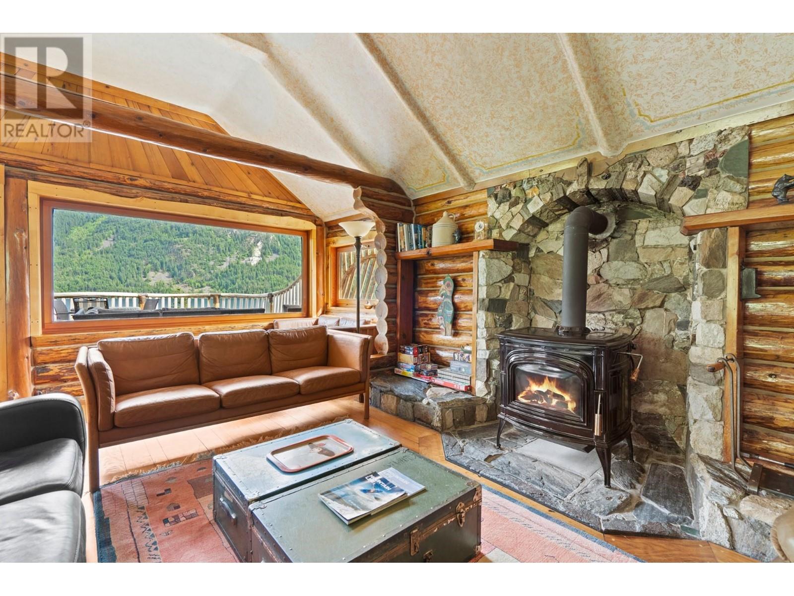 20100 HIGHLINE ROAD, D'Arcy