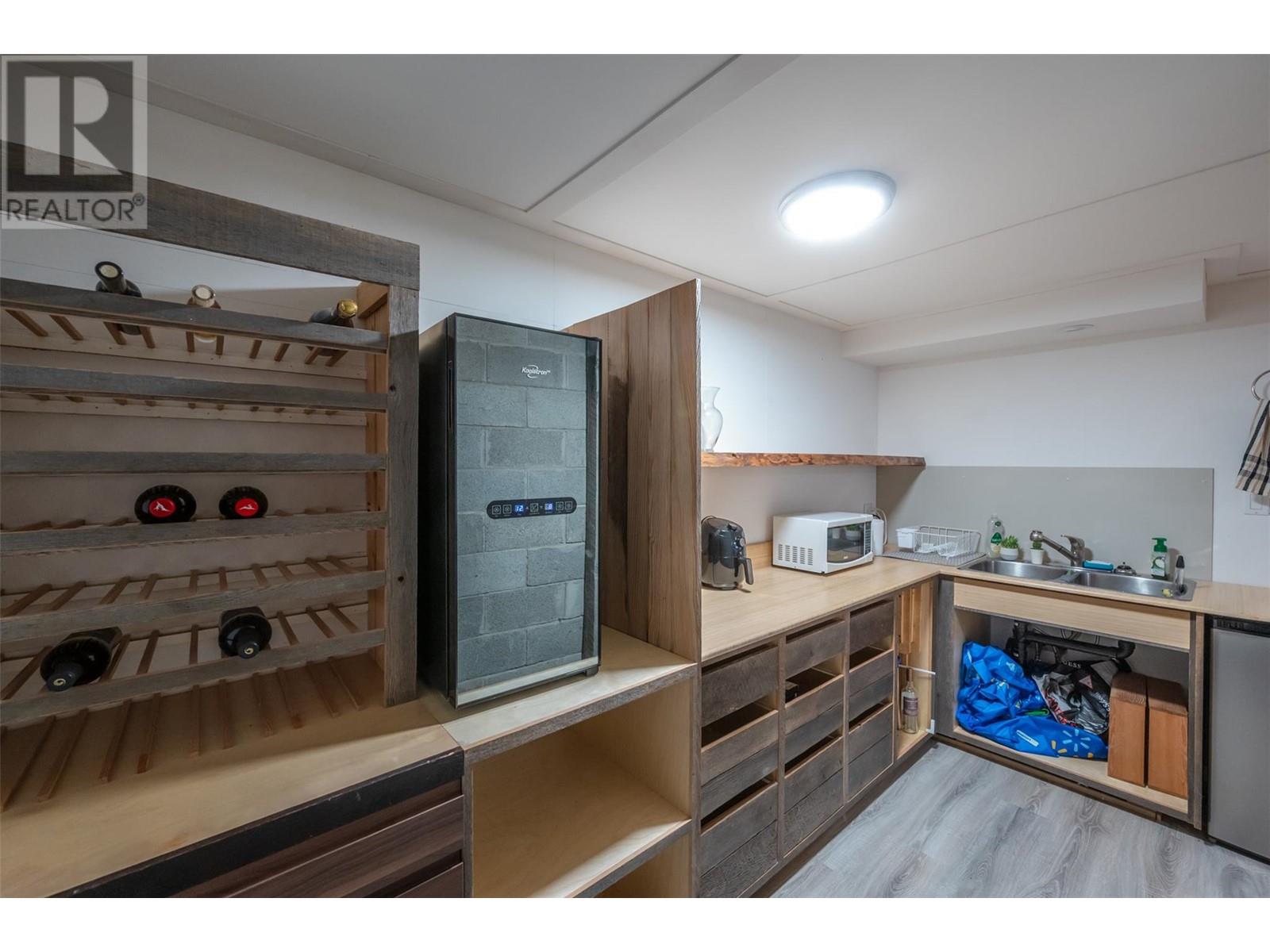  3909 GARTRELL Road, Summerland