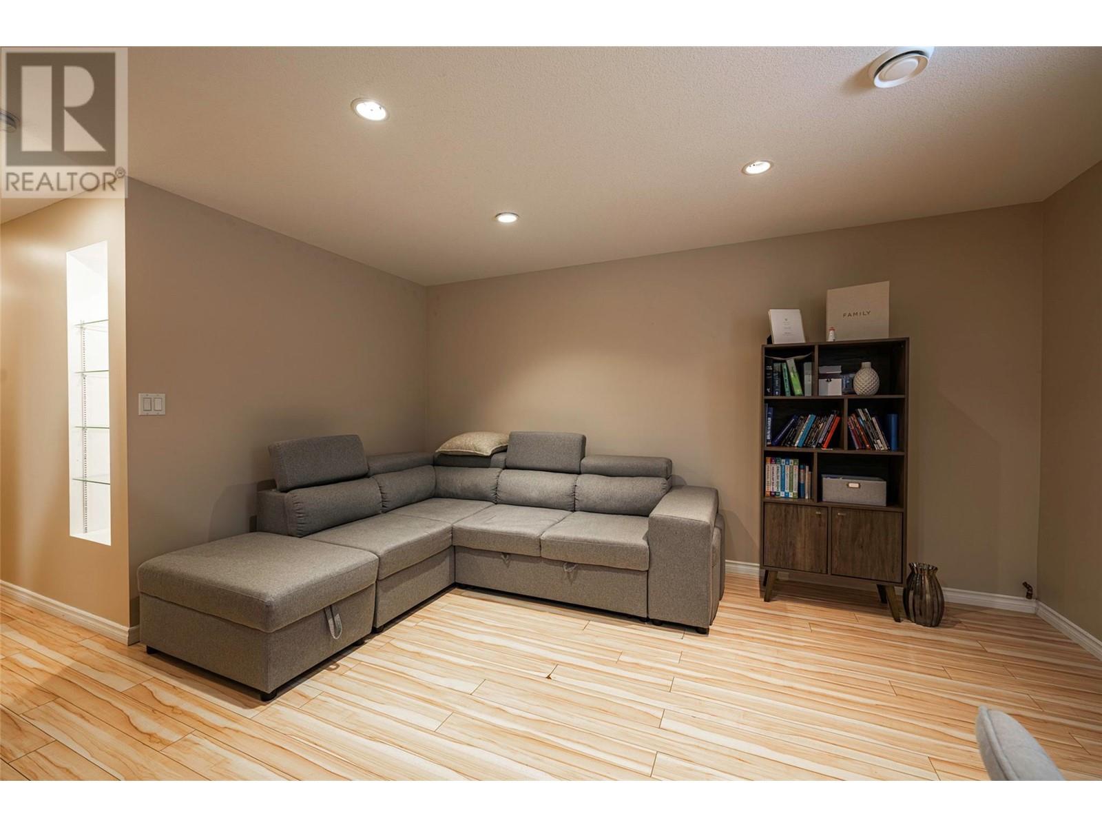  6769 Foothills Drive, Vernon