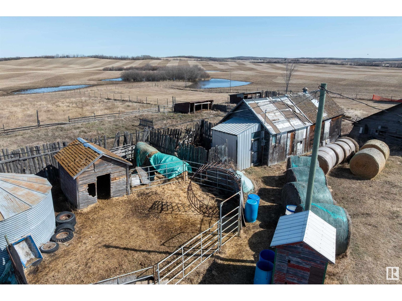 Photo 42 of 560011 Range Road 114, Rural Two Hills County AB