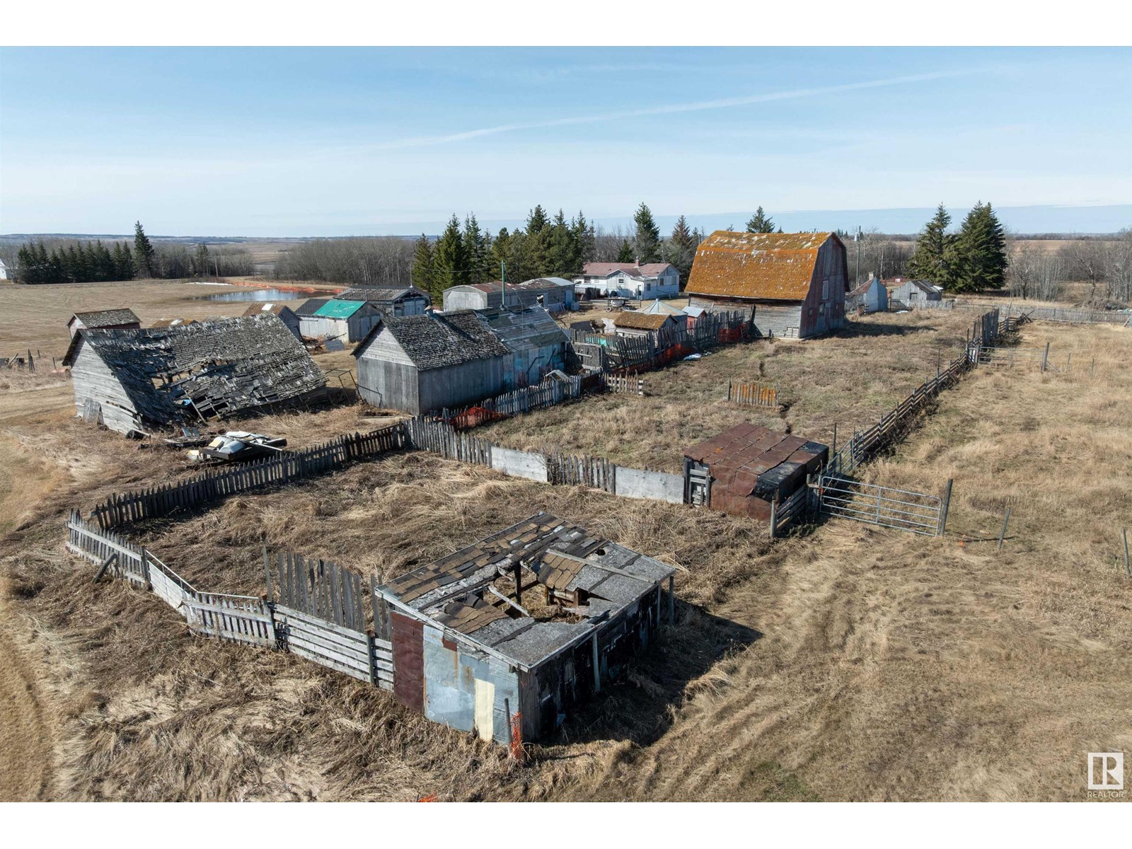 Photo 9 of 560011 Range Road 114, Rural Two Hills County AB