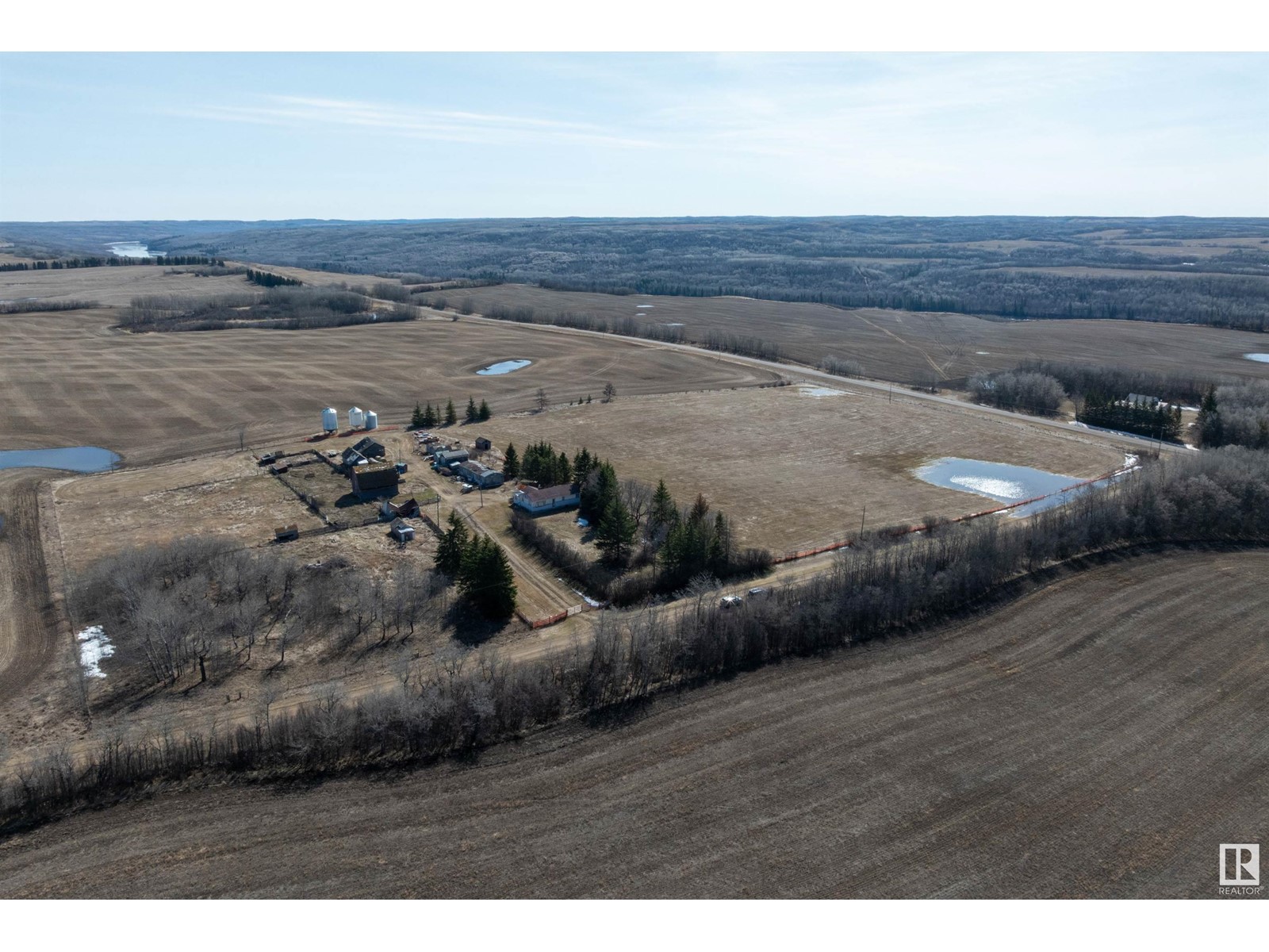 Photo 23 of 560011 Range Road 114, Rural Two Hills County AB