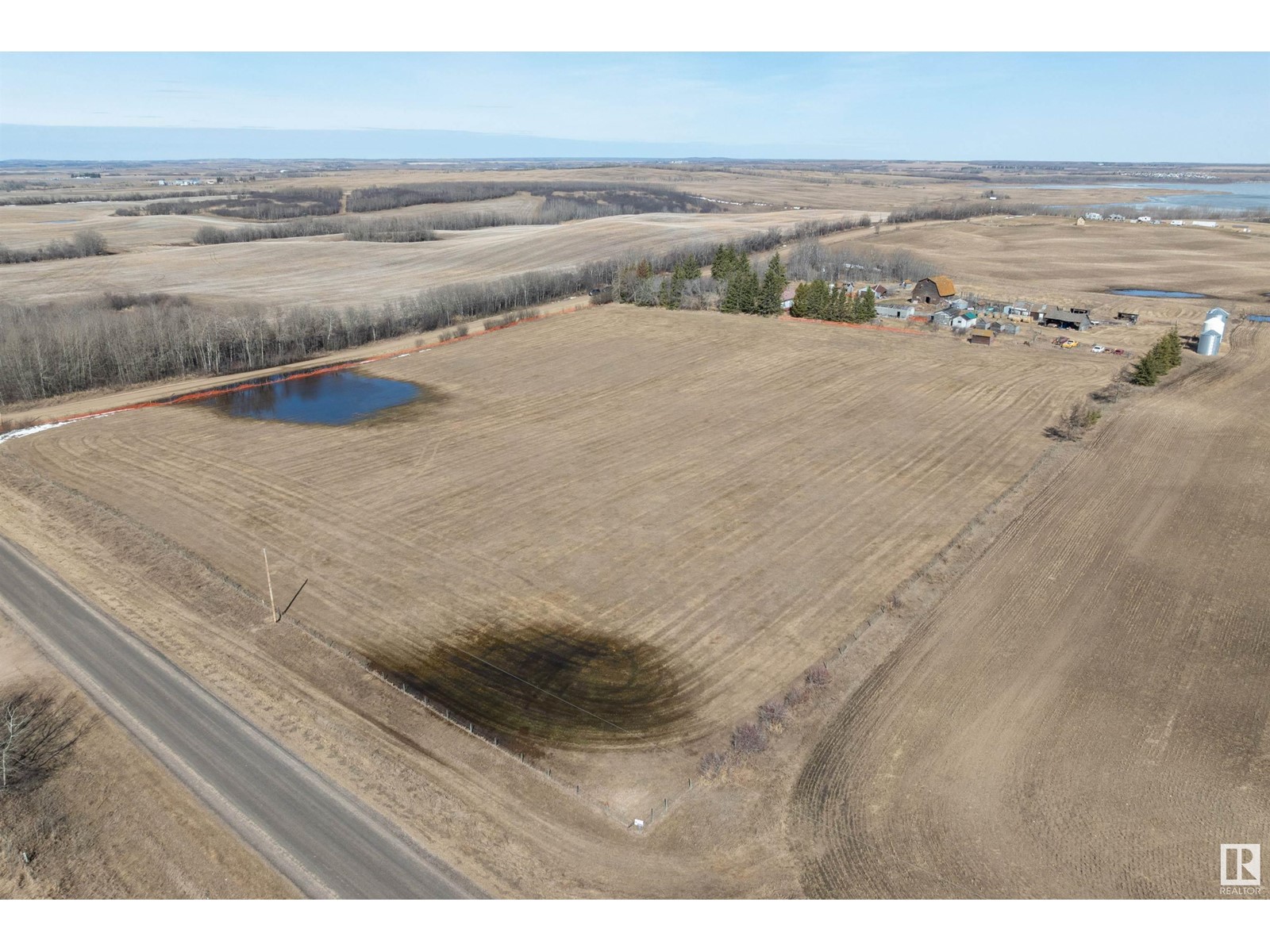 Photo 27 of 560011 Range Road 114, Rural Two Hills County AB