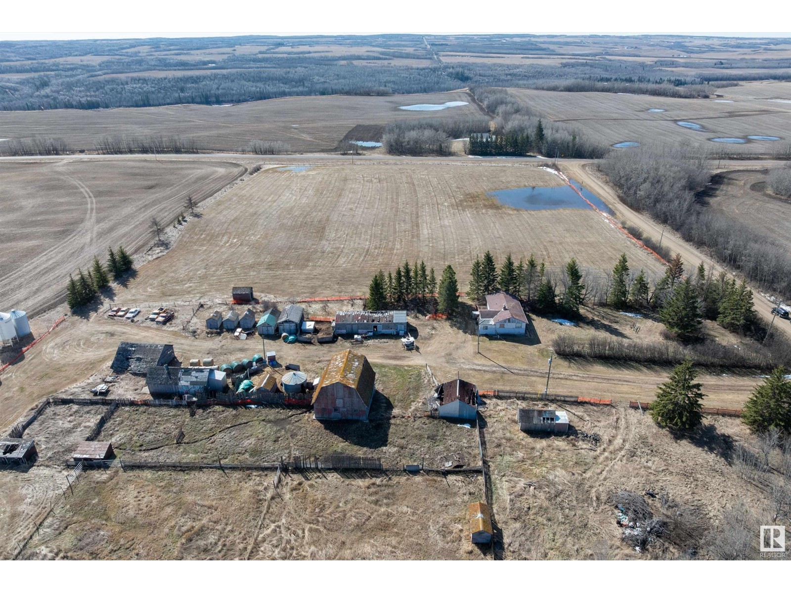 Photo 30 of 560011 Range Road 114, Rural Two Hills County AB