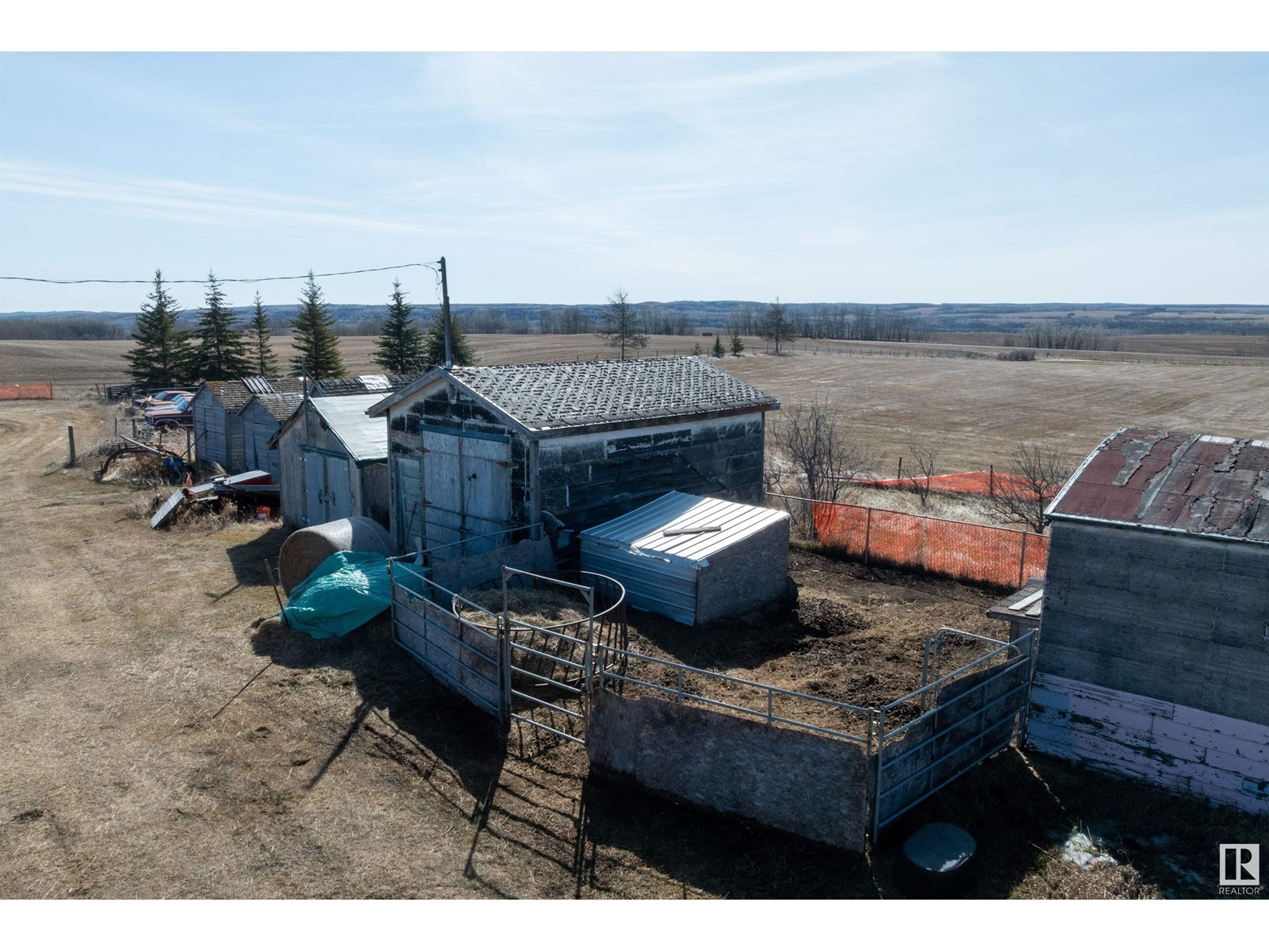 Photo 41 of 560011 Range Road 114, Rural Two Hills County AB