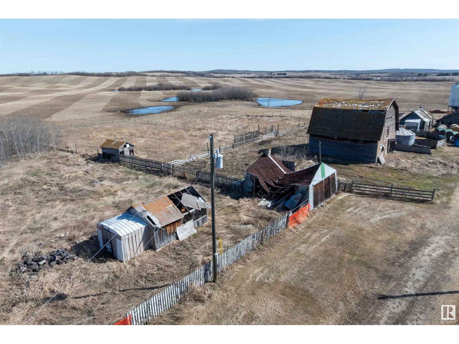 Photo 37 of 560011 Range Road 114, Rural Two Hills County AB