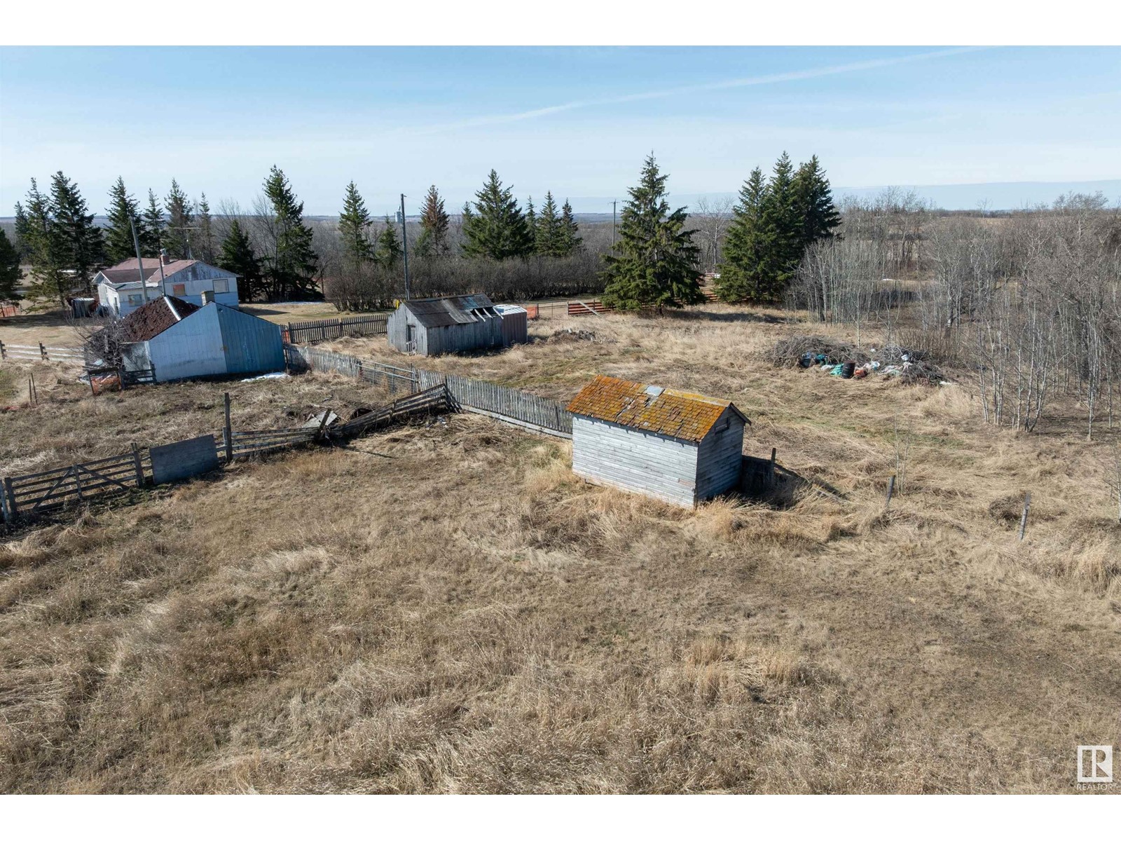 Photo 19 of 560011 Range Road 114, Rural Two Hills County AB