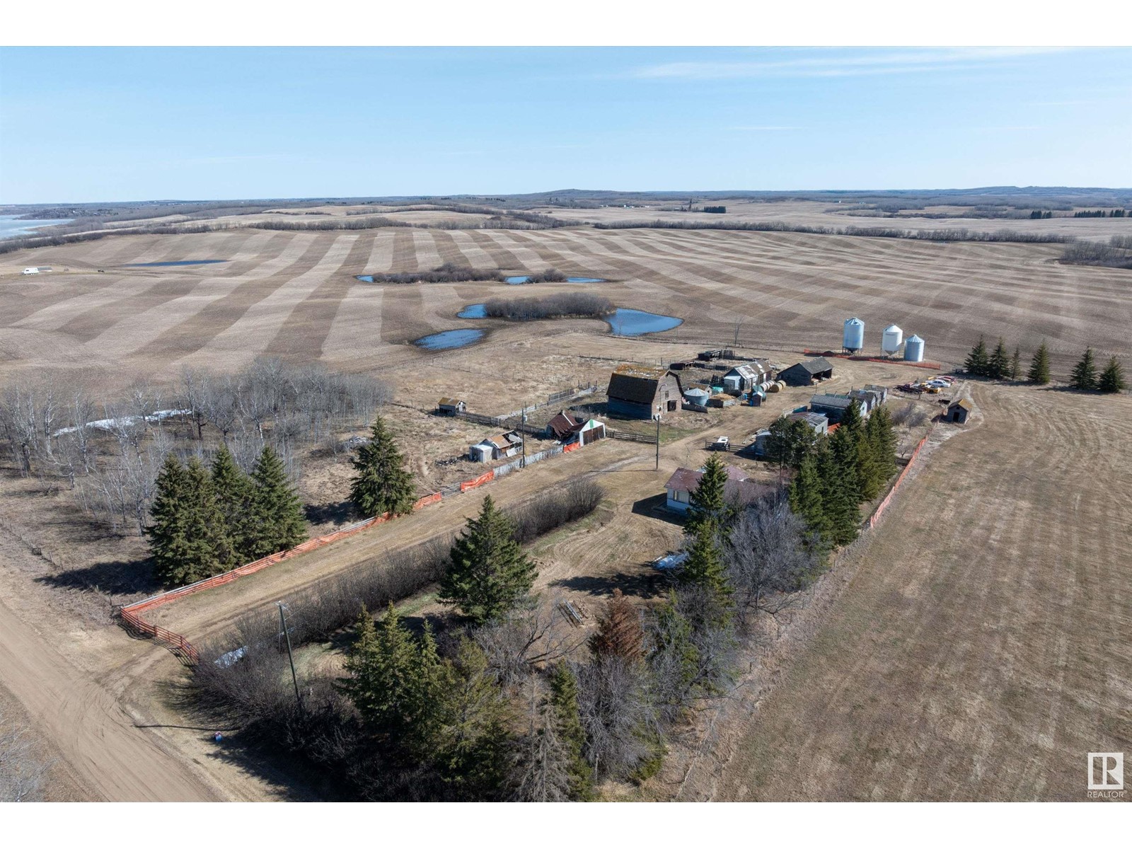 Photo 34 of 560011 Range Road 114, Rural Two Hills County AB