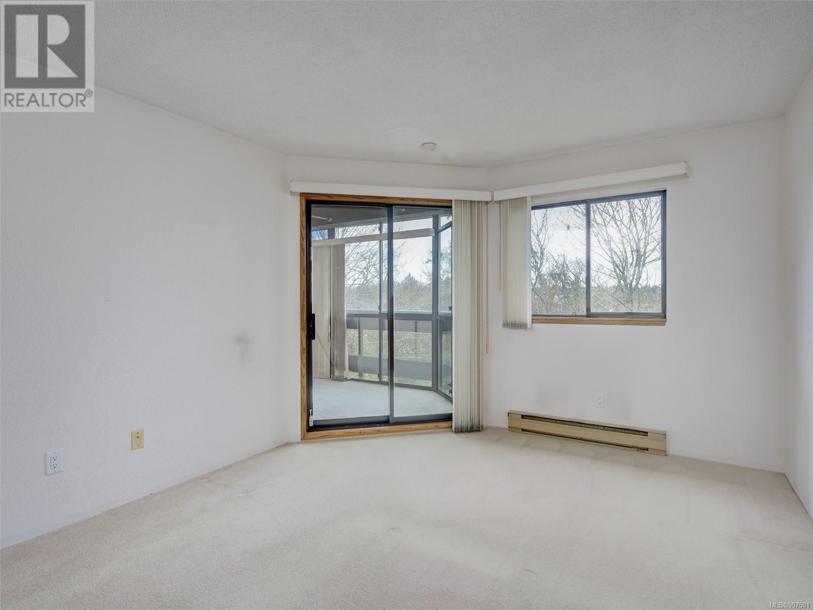 #404 1560 HILLSIDE AVE - Image 15