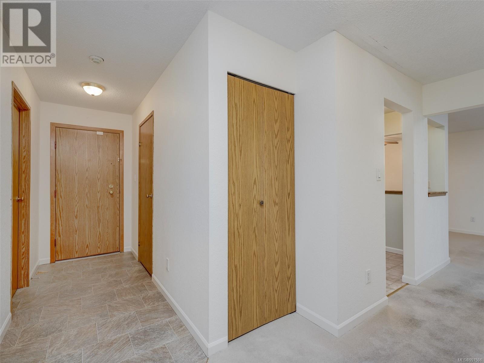 #404 1560 HILLSIDE AVE - Image 22