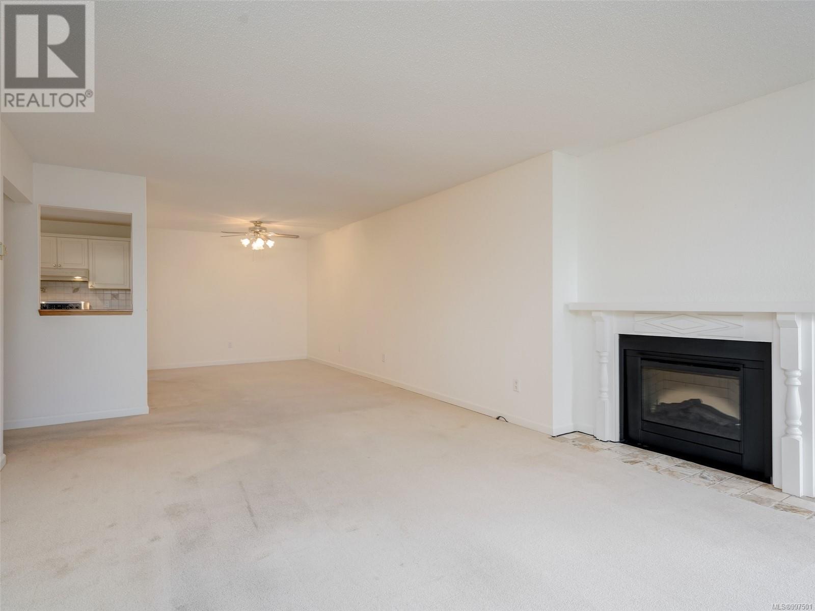 #404 1560 HILLSIDE AVE - Image 4