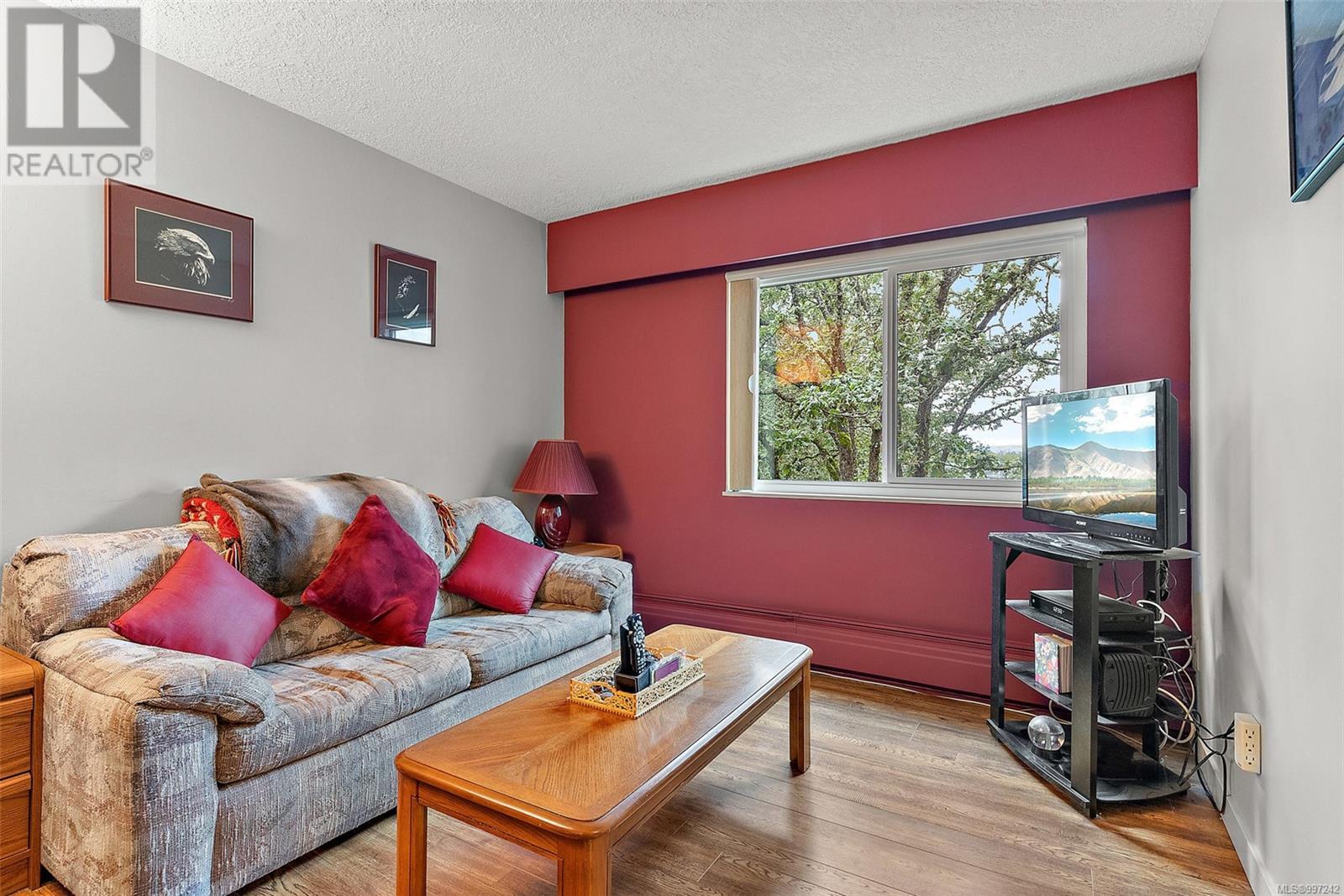 404 2920 COOK St, Victoria