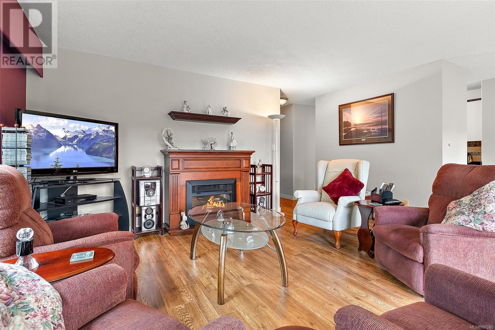 404 2920 COOK St, Victoria