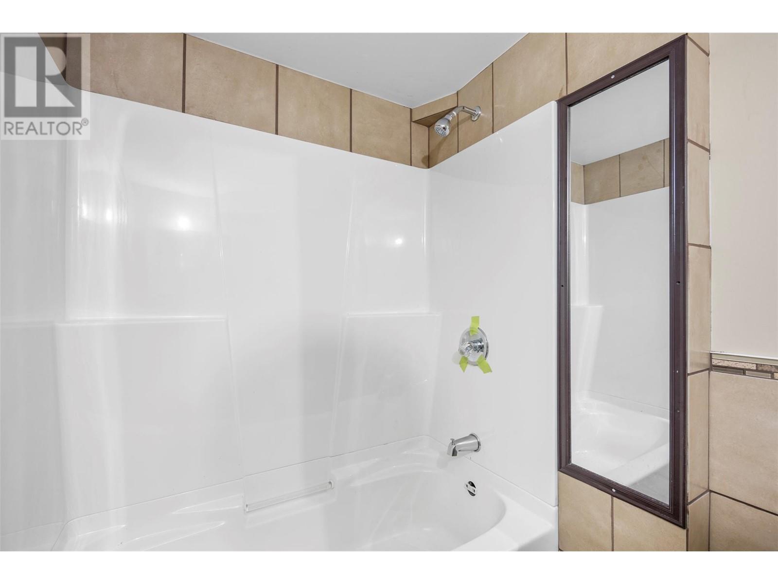 800 Valhalla Drive Drive Unit# 80, Kamloops