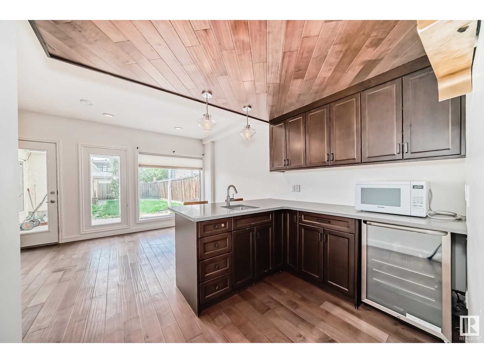 11809 71A AV NW, Edmonton