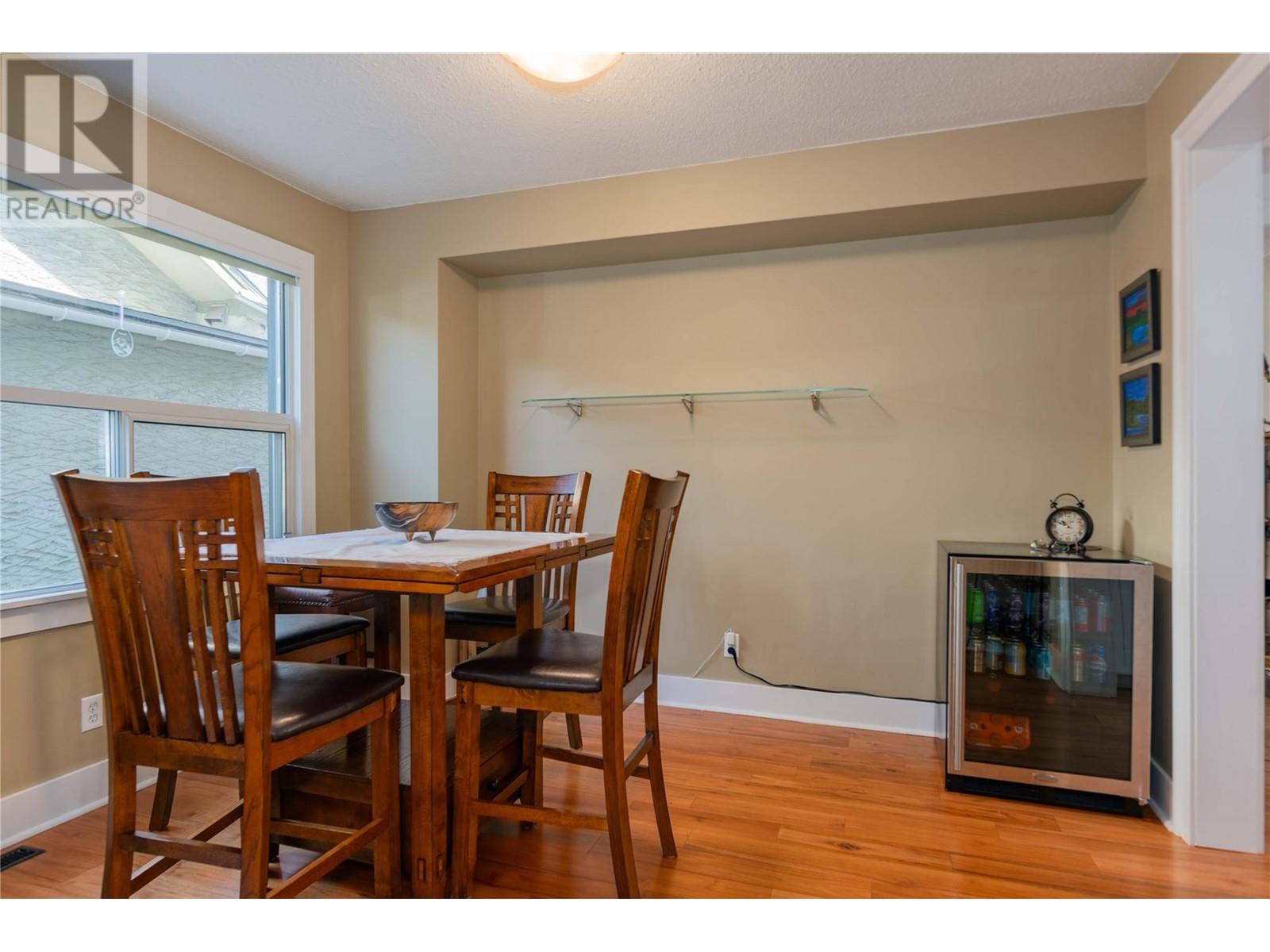 1443 Columbia Avenue, Trail