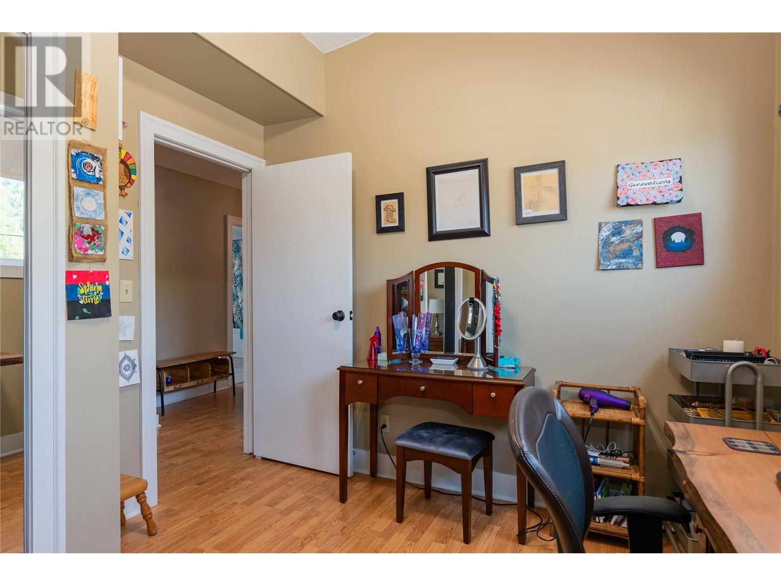 1443 Columbia Avenue, Trail