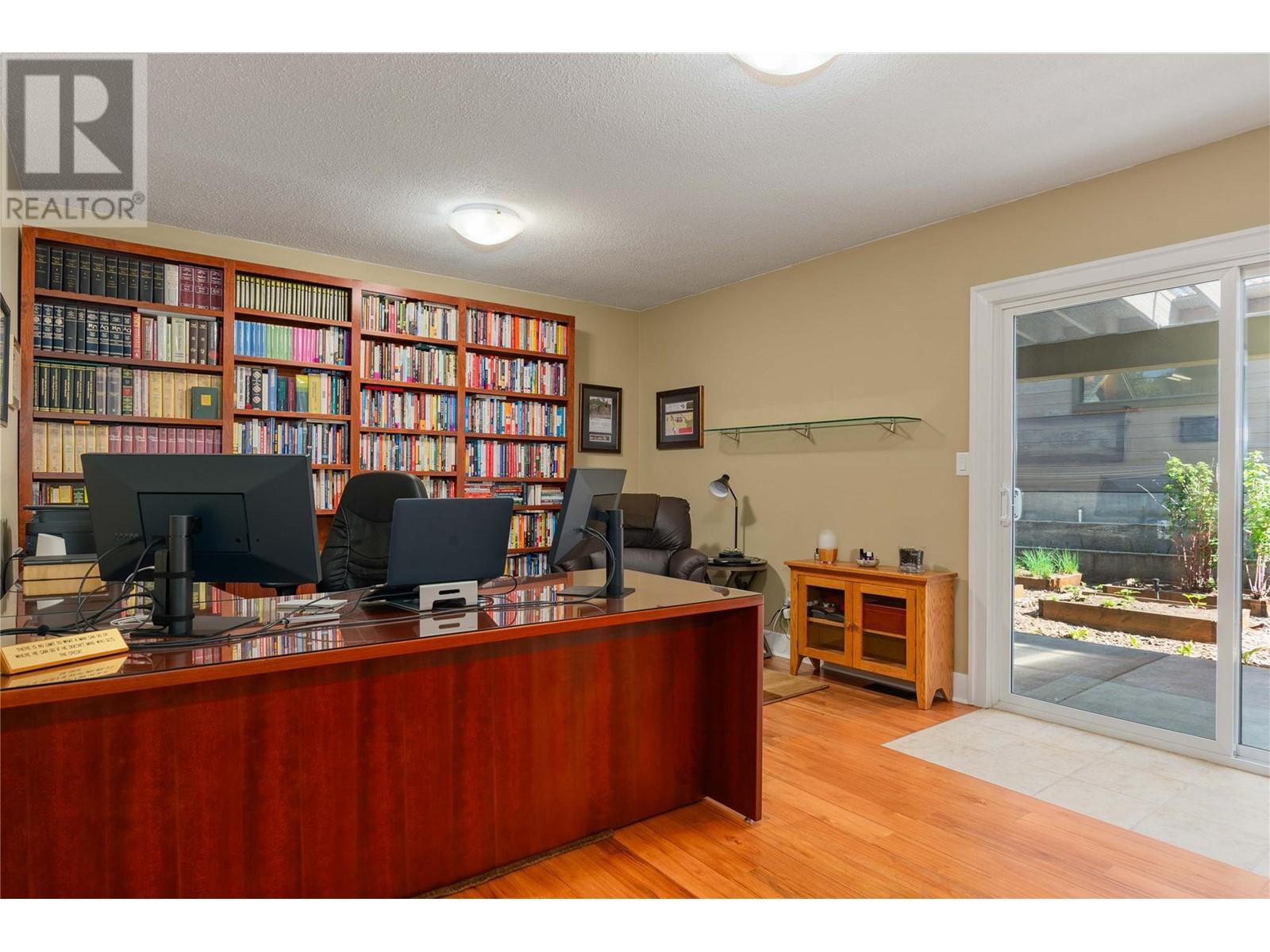 1443 Columbia Avenue, Trail