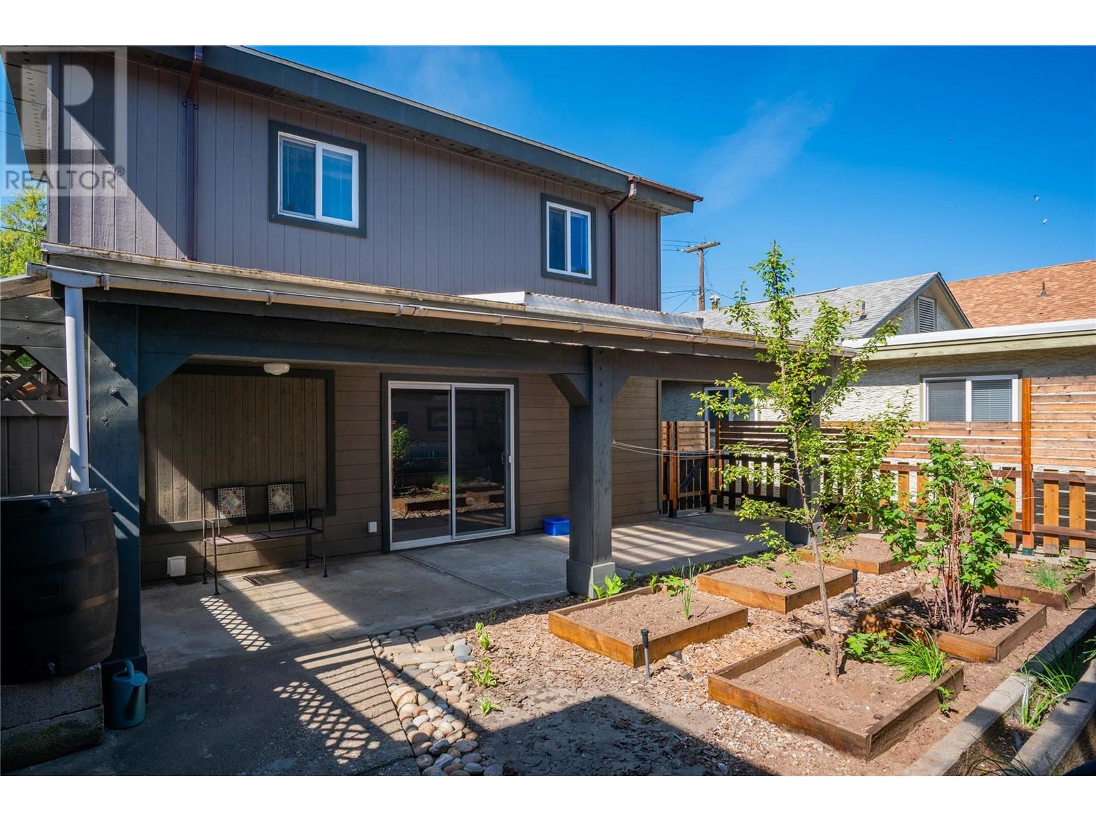 1443 Columbia Avenue, Trail