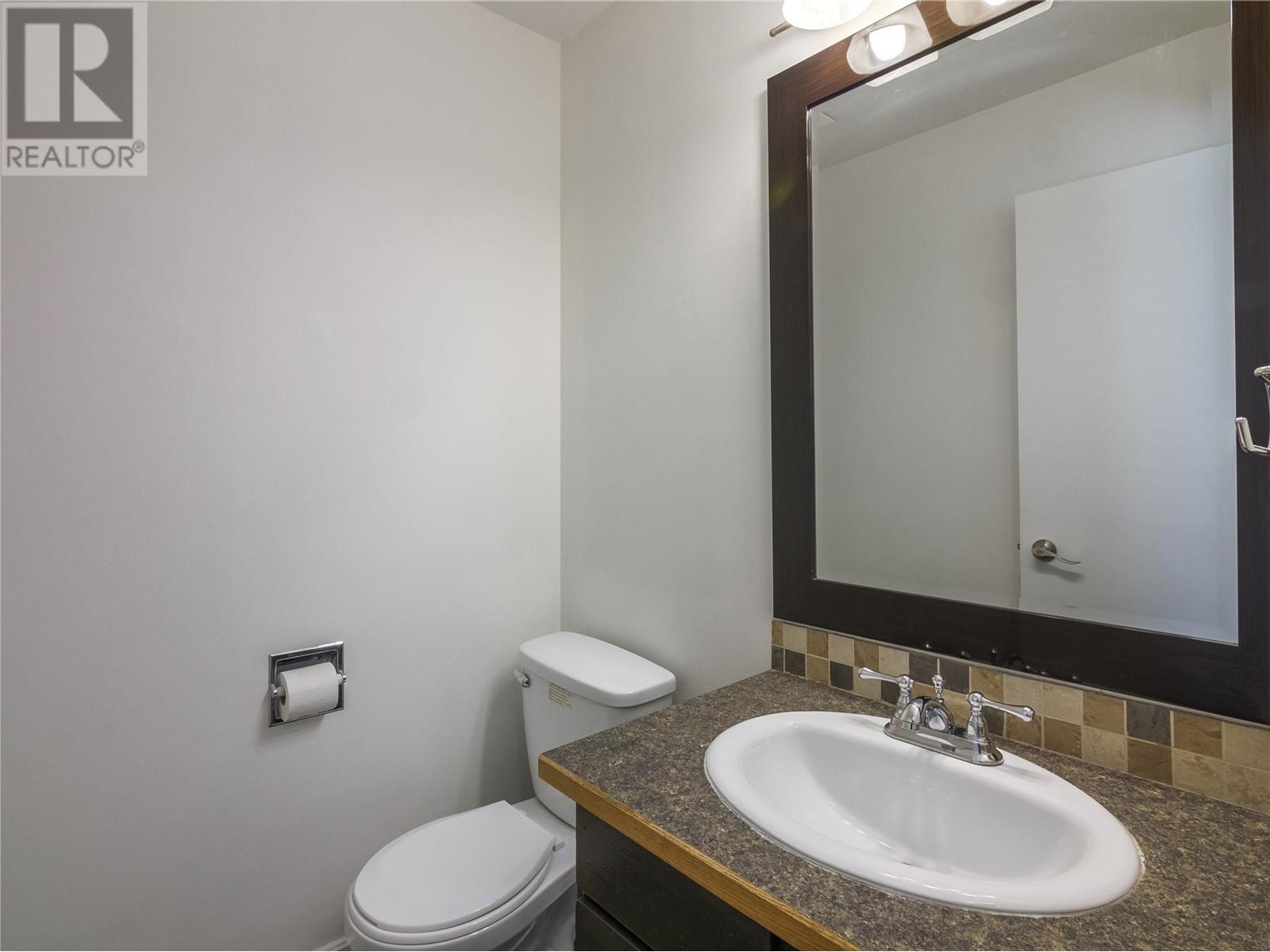1 310 Yorkton Avenue, Penticton