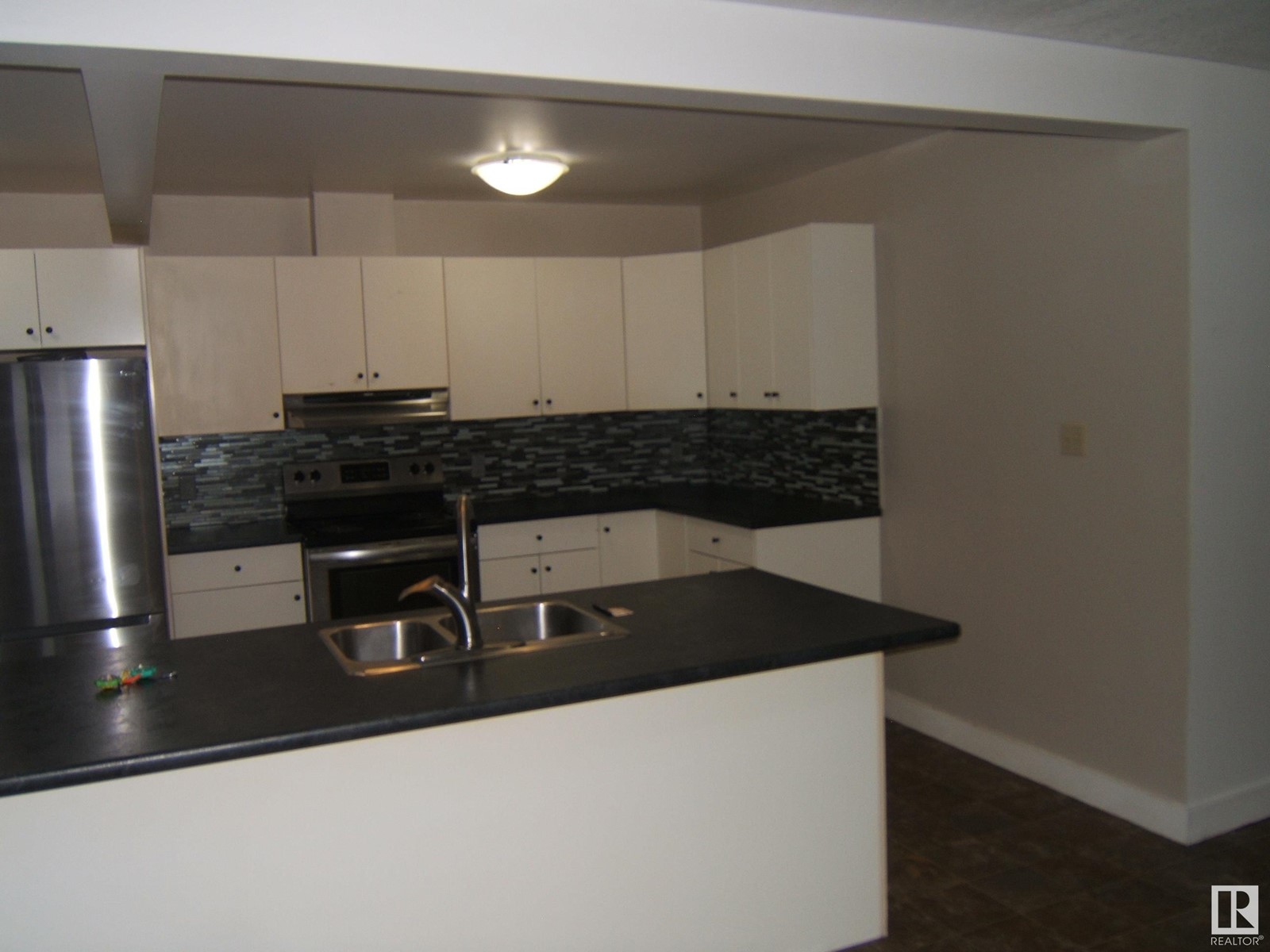 Photo 13 of 4901 47 Av, Myrnam AB