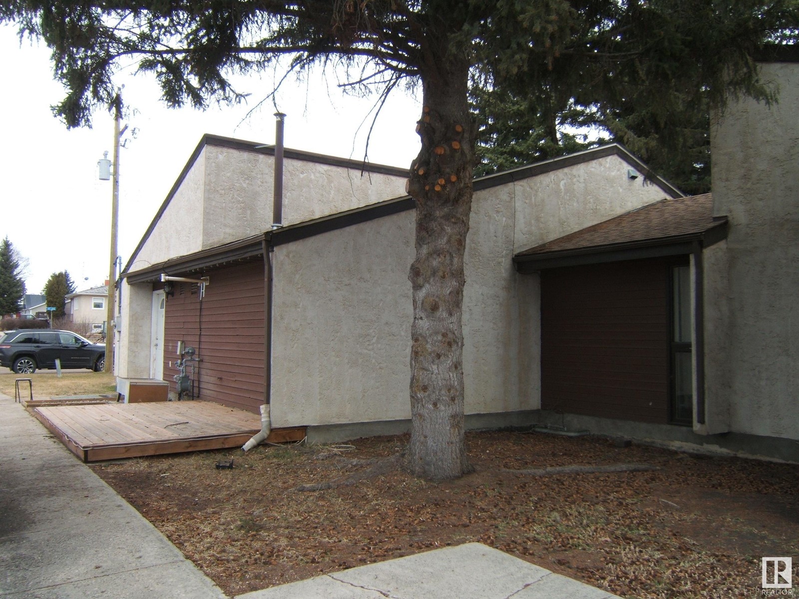 Photo 4 of 4901 47 Av, Myrnam AB
