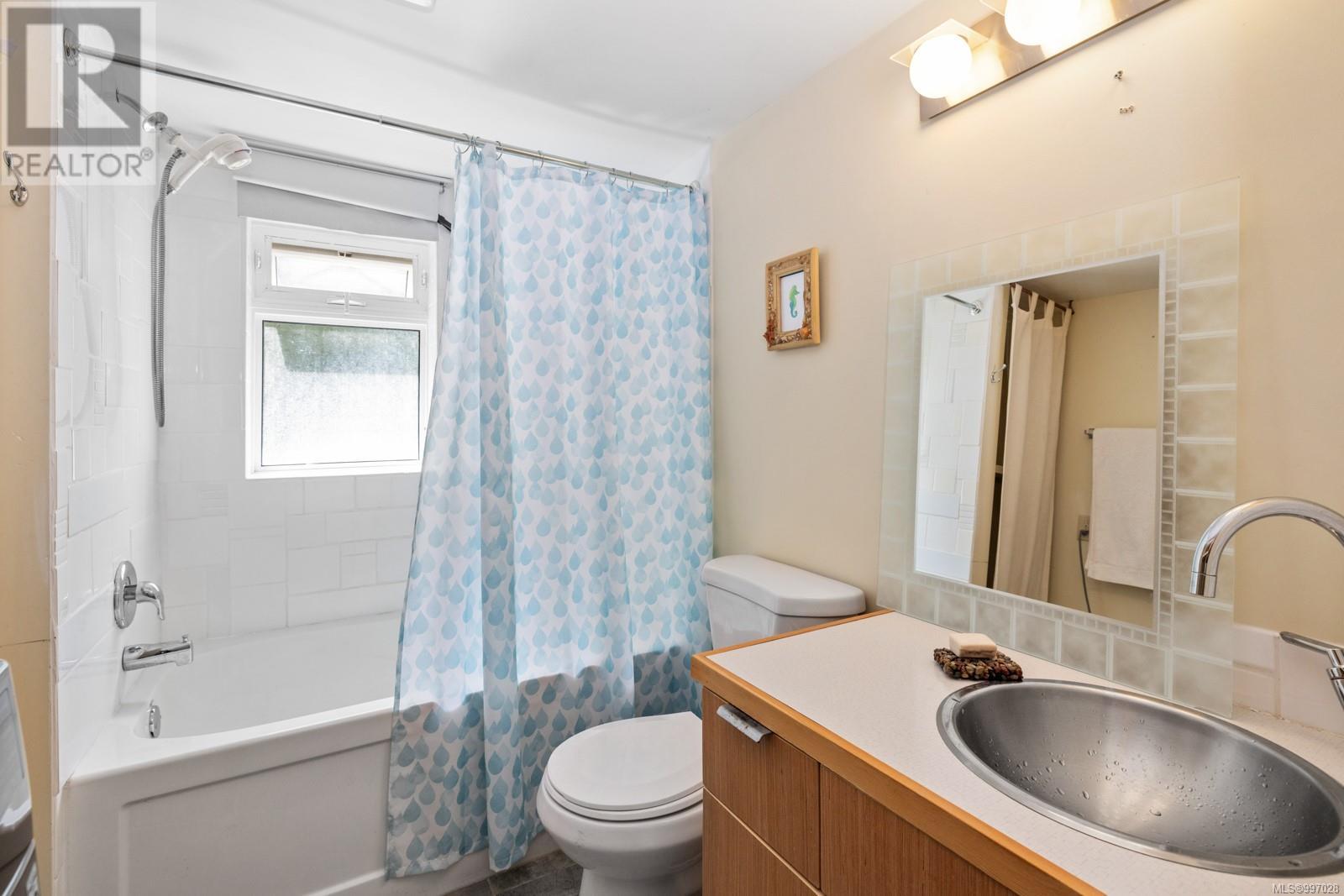 32C 1120 Shawnigan Mill Bay Road, Mill Bay