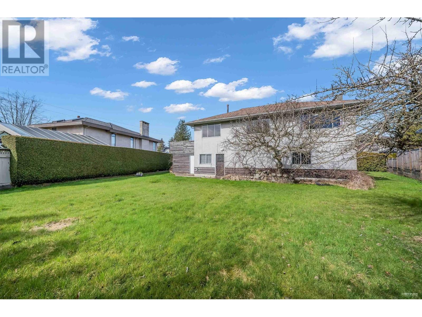 8620 CAMDEN CRESCENT, Richmond real estate listing R2885302