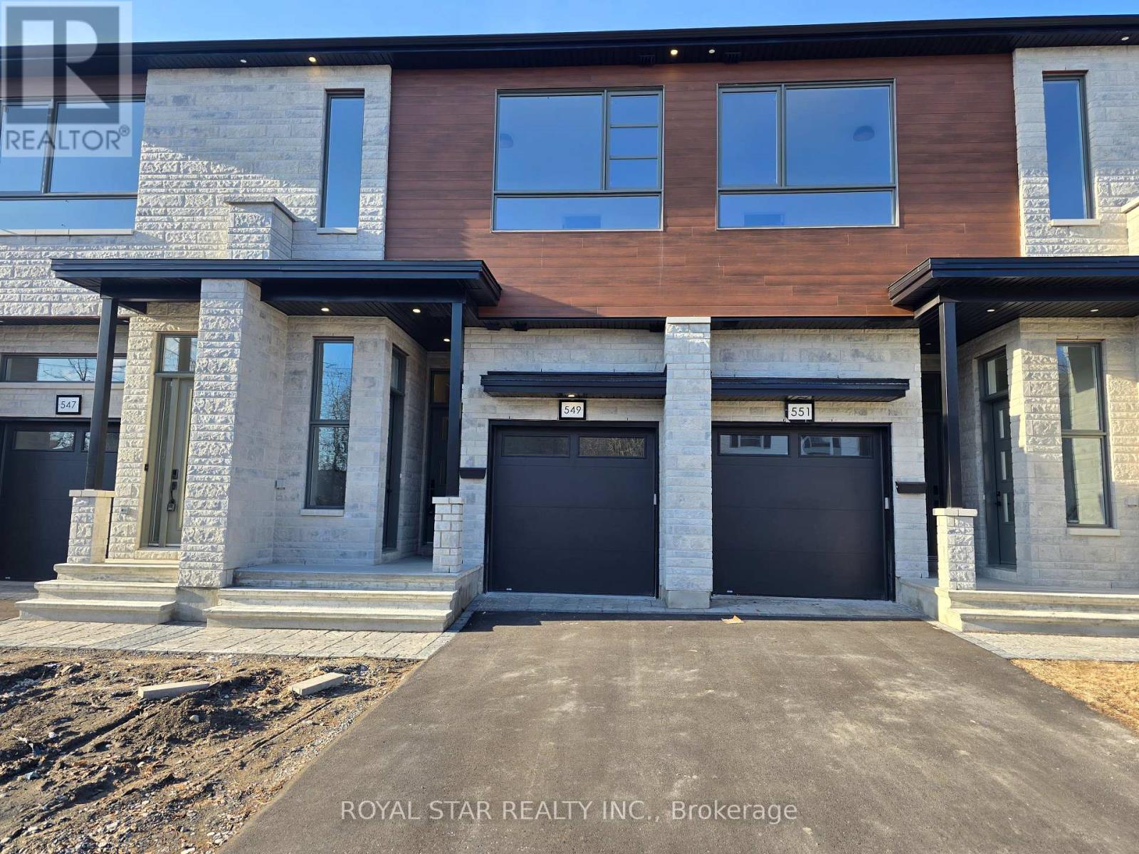 Photo 2 of 549 Mutual Street, Ottawa ON