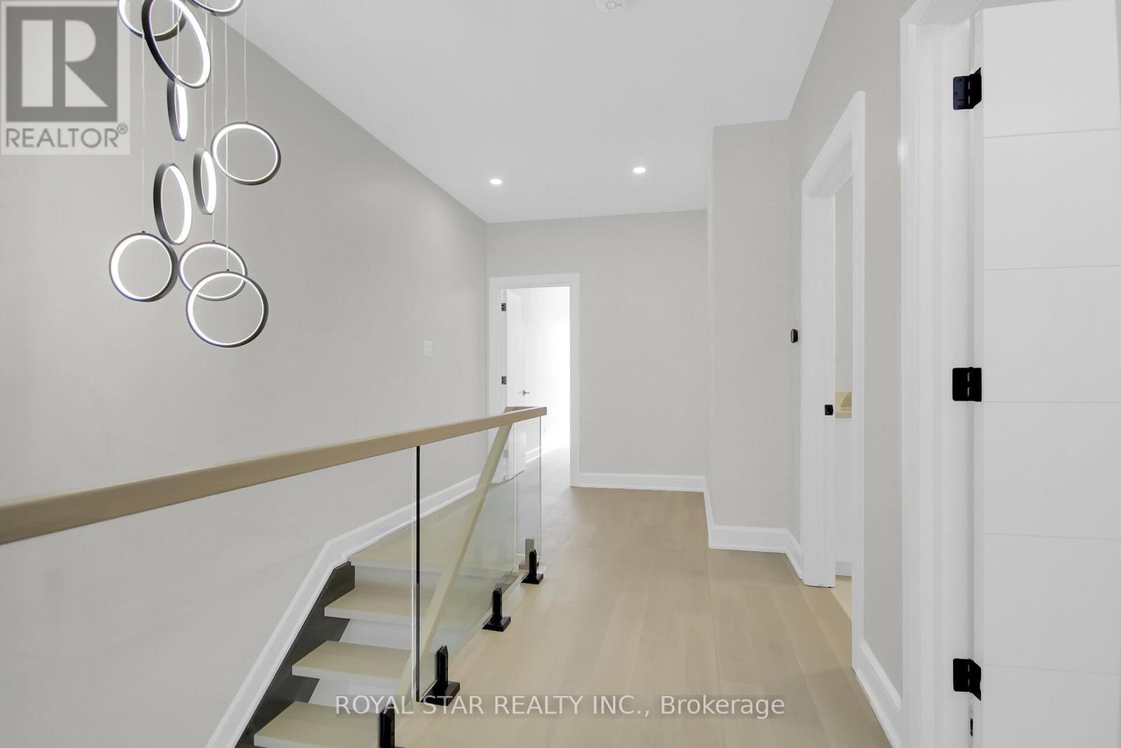 Photo 26 of 549 Mutual Street, Ottawa ON