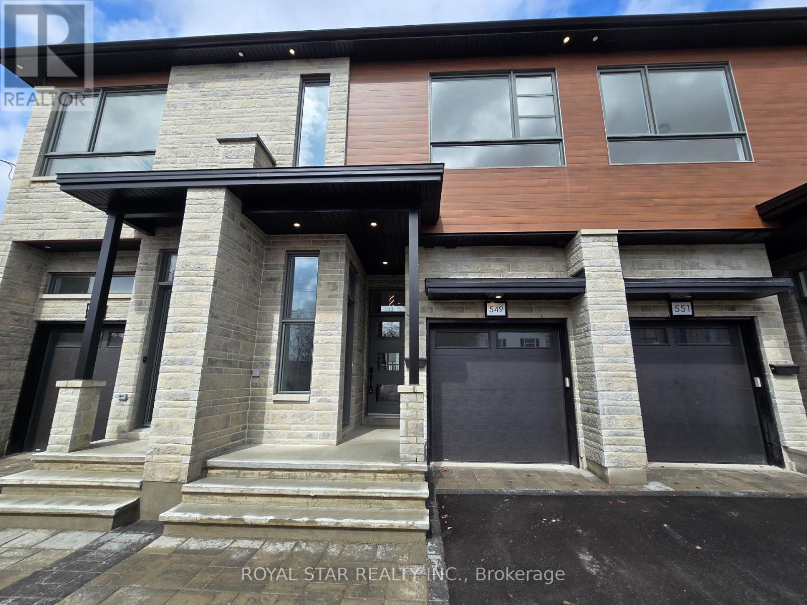 Photo 3 of 549 Mutual Street, Ottawa ON