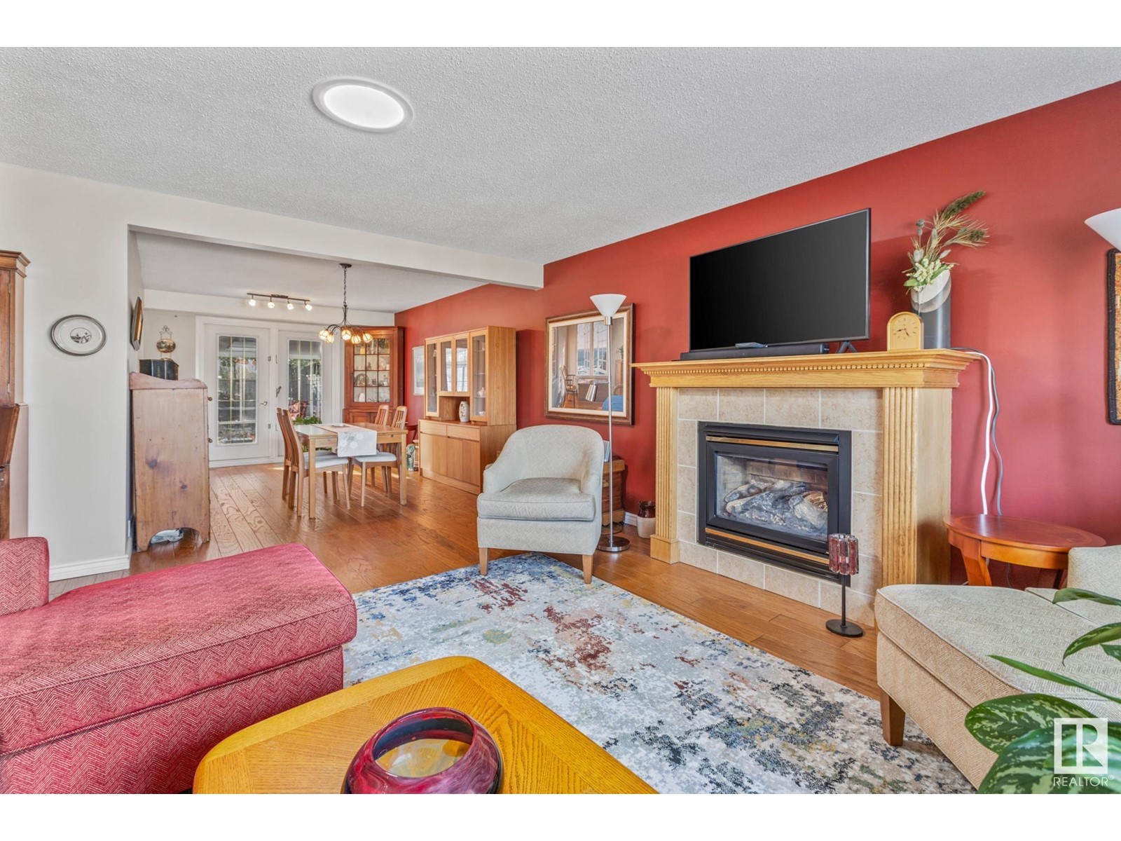 Single Family House Bi-level for Sale in  BANTING PL St. Albert 