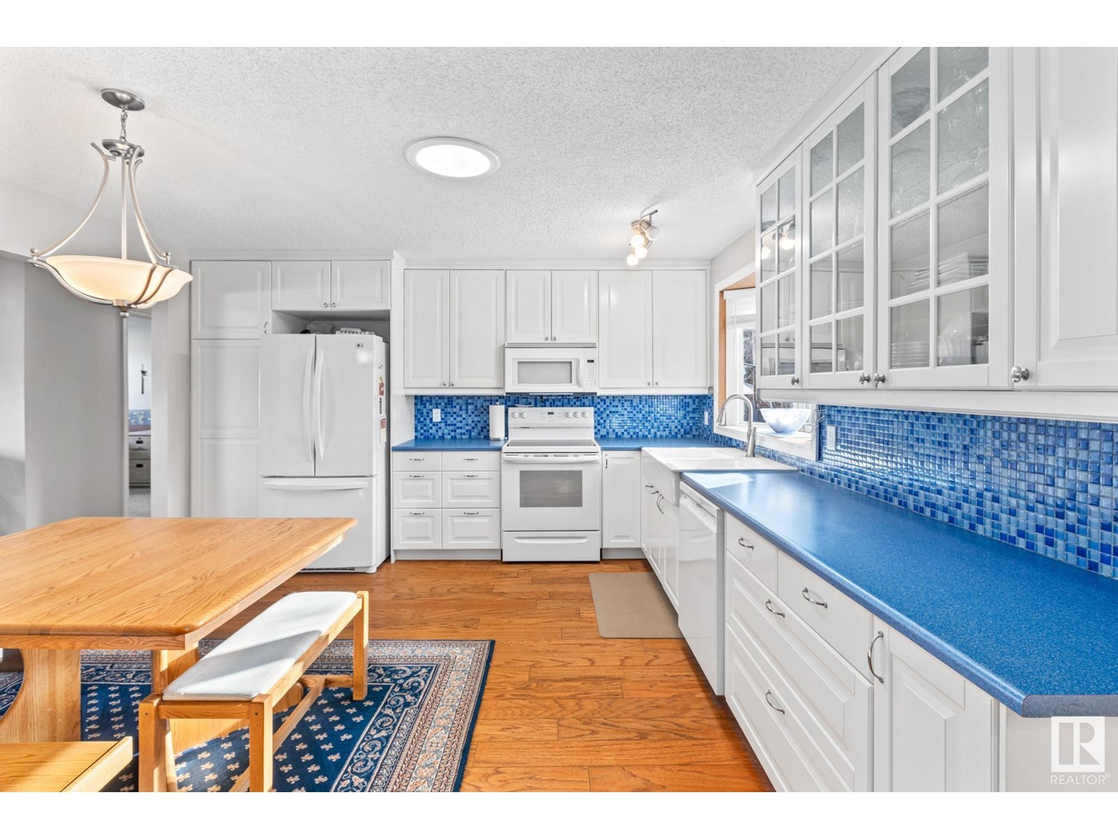 Single Family House Bi-level for Sale in  BANTING PL St. Albert 