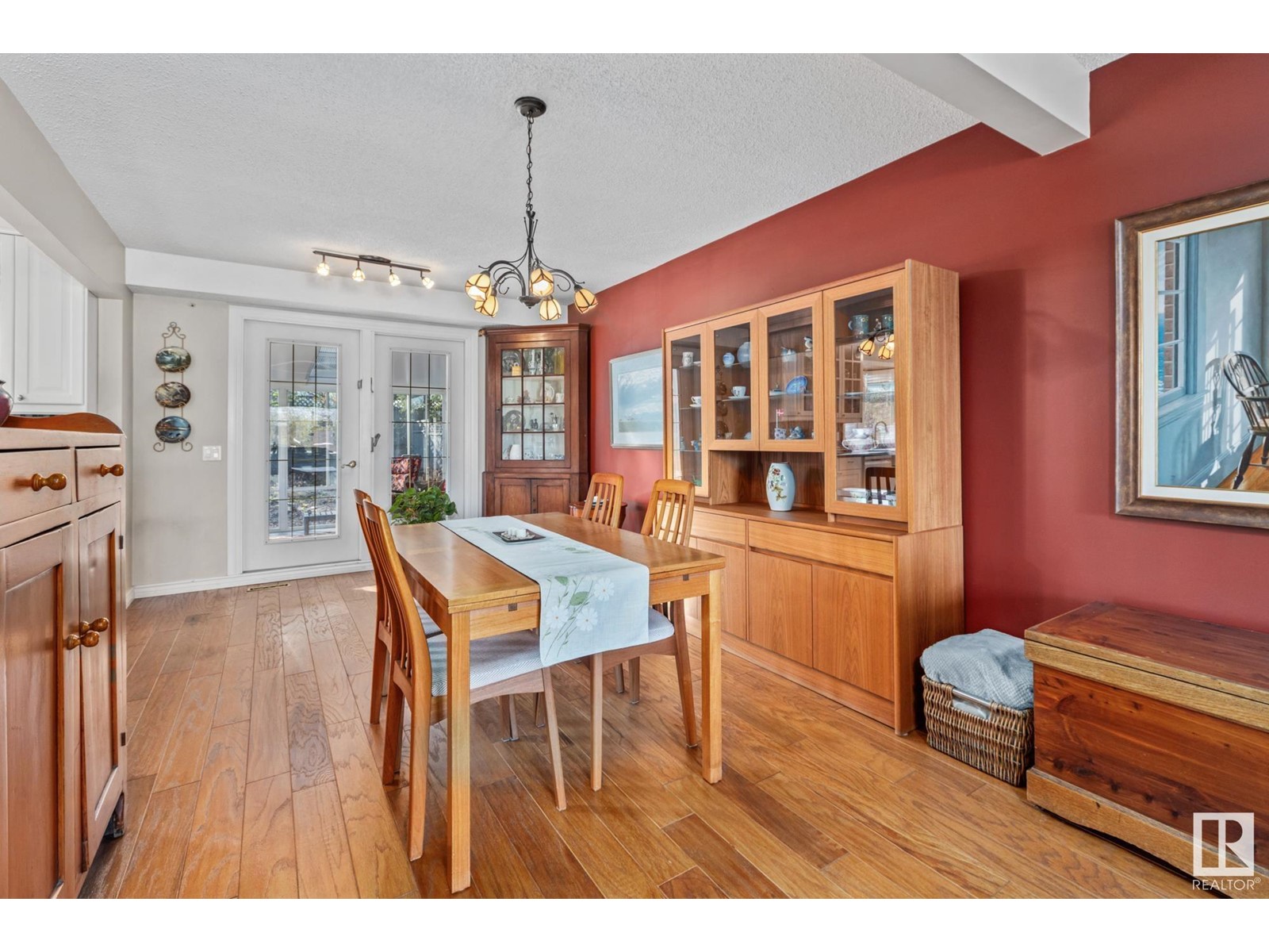 Single Family House Bi-level for Sale in  BANTING PL St. Albert 