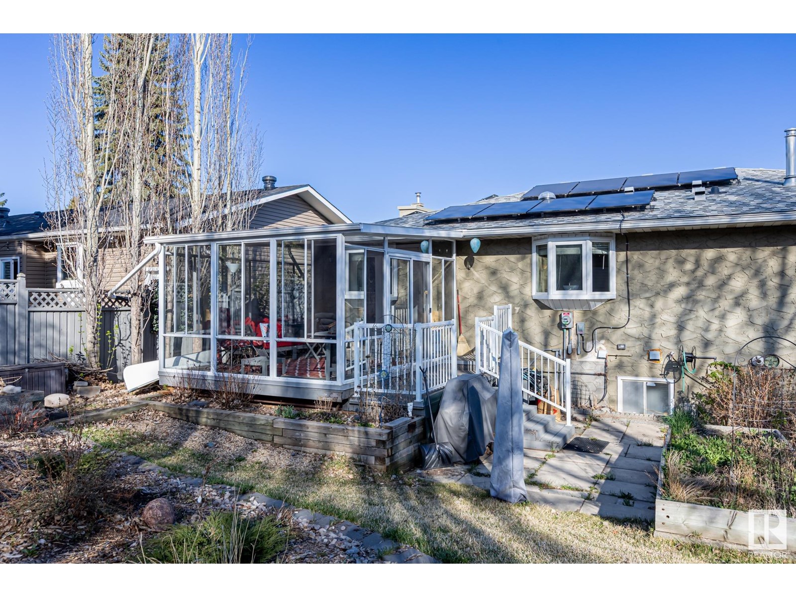 Single Family House Bi-level for Sale in  BANTING PL St. Albert 