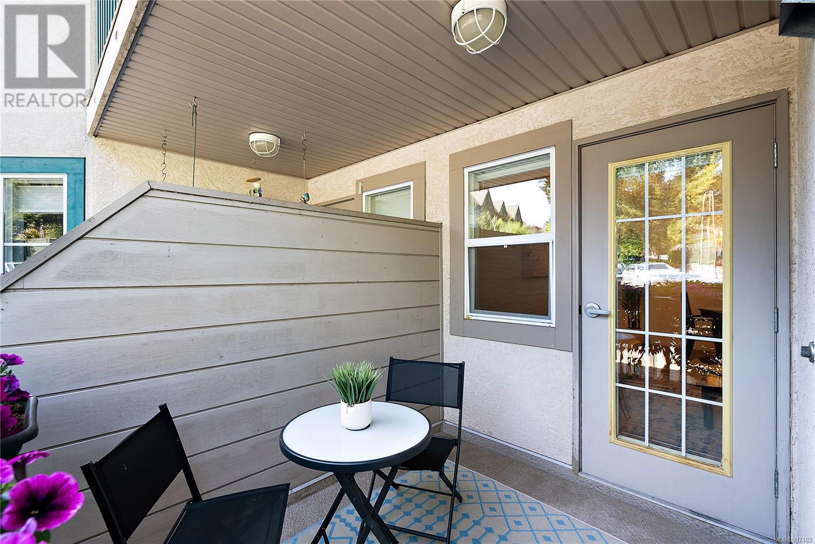 122 290 Island Hwy, View Royal