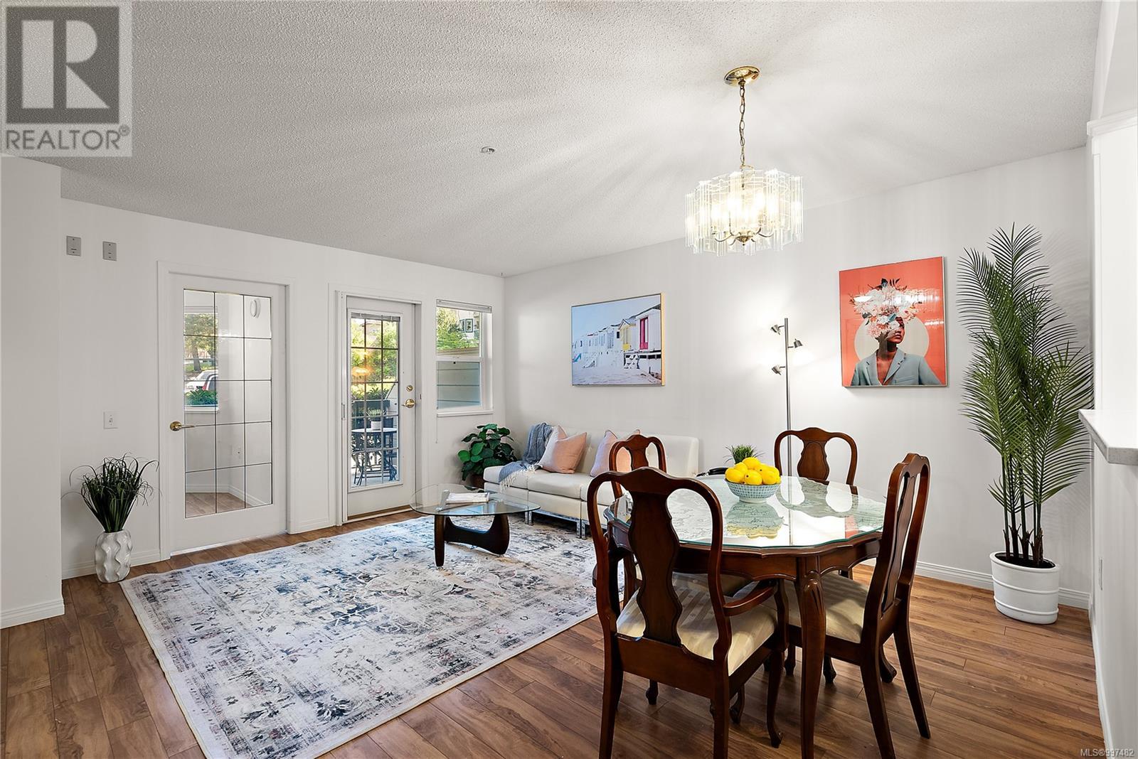 122 290 Island Hwy, View Royal