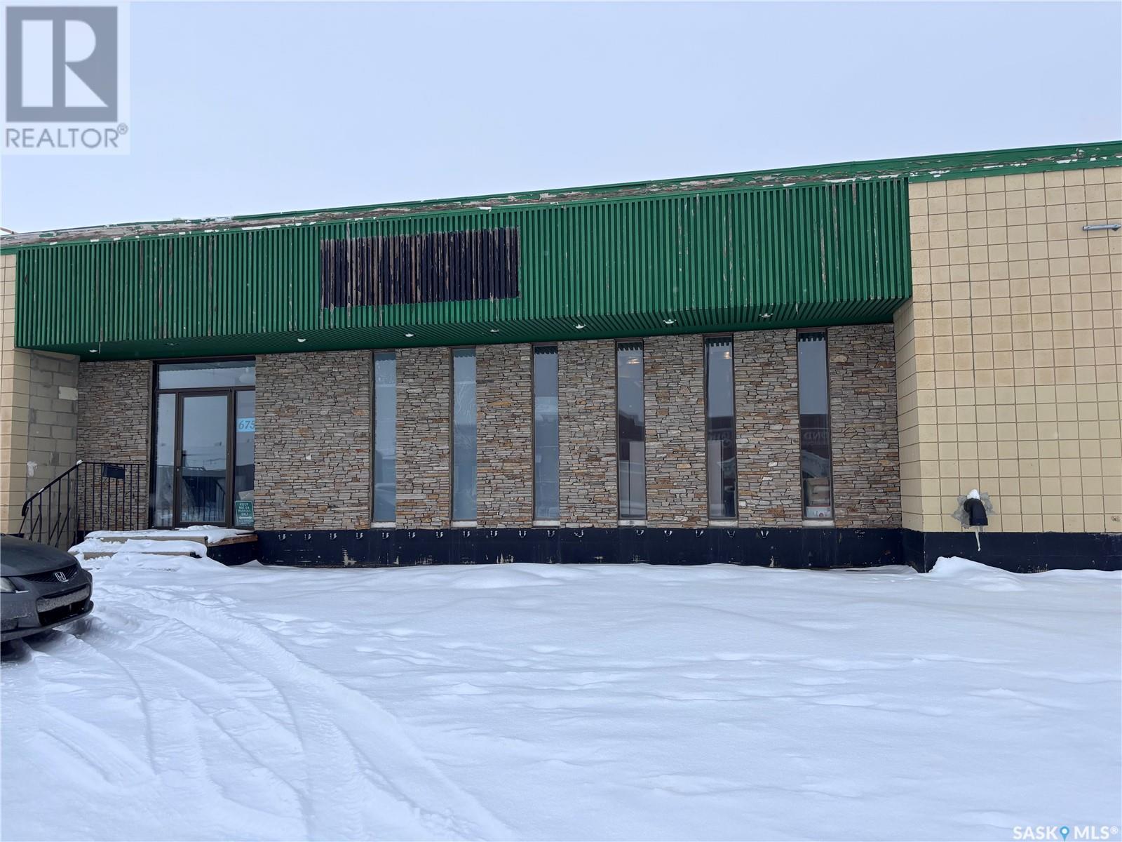 Photo 3 of 675 A Cheadle Street W, Swift Current SK