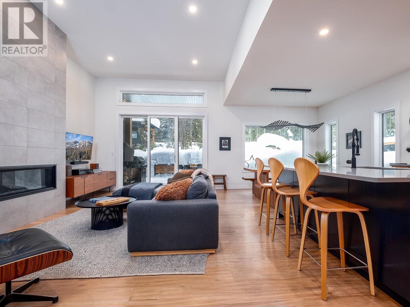 1126 CALDERA Road, Rossland