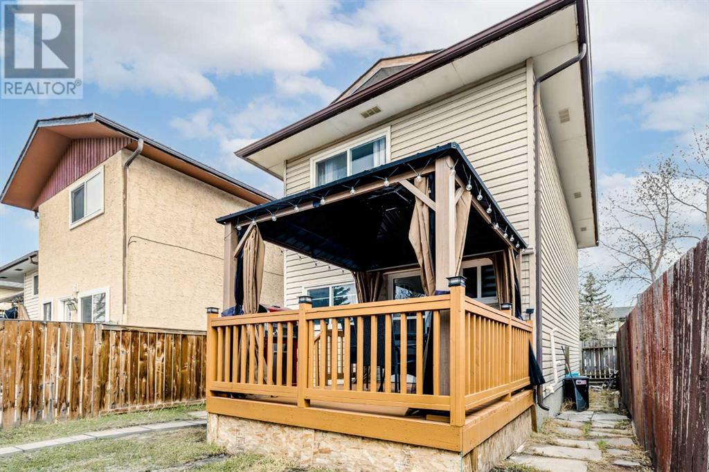 Single Family House for Sale in   Street NE Temple Calgary 