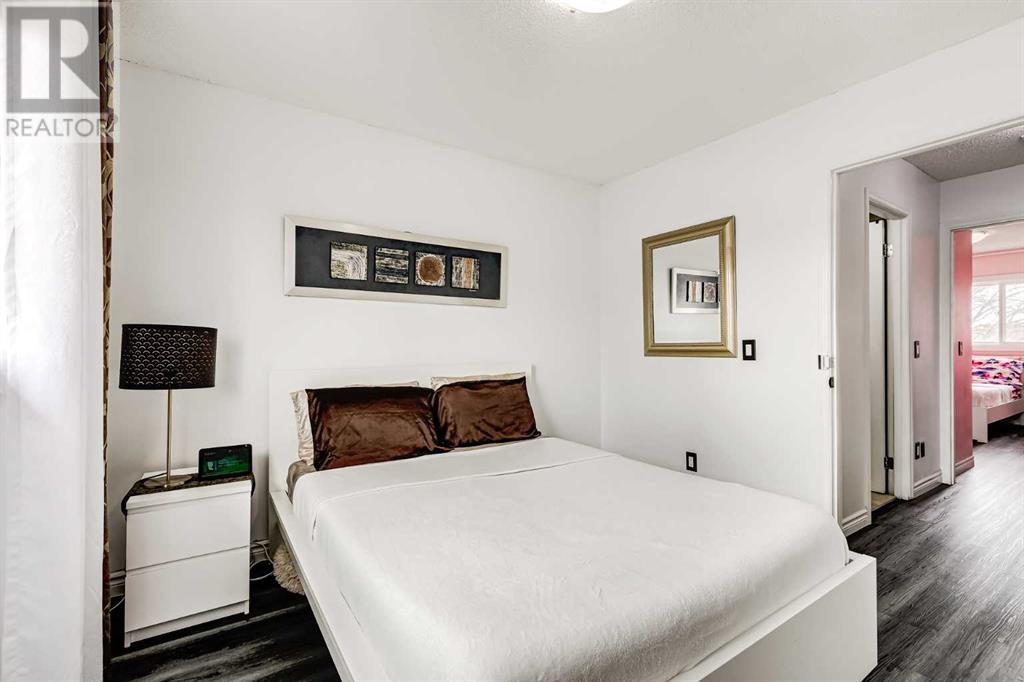 Single Family House for Sale in   Street NE Temple Calgary 