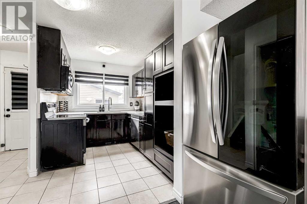 Single Family House for Sale in   Street NE Temple Calgary 