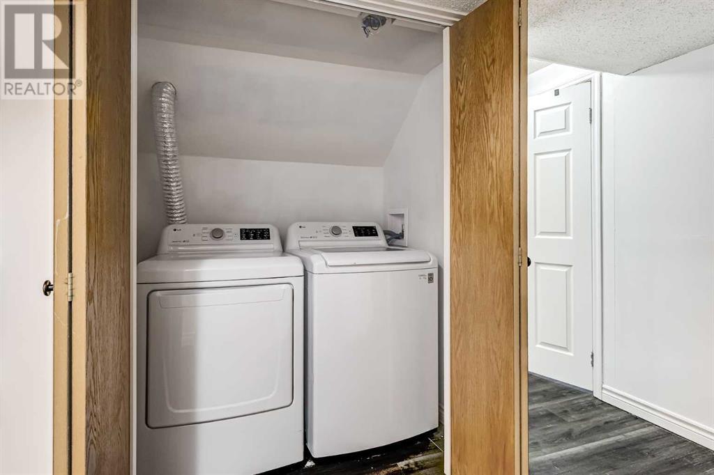 Single Family House for Sale in   Street NE Temple Calgary 