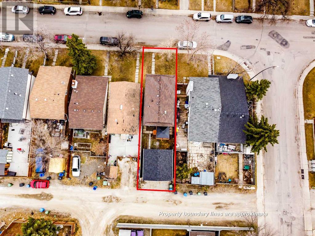 Single Family House for Sale in   Street NE Temple Calgary 