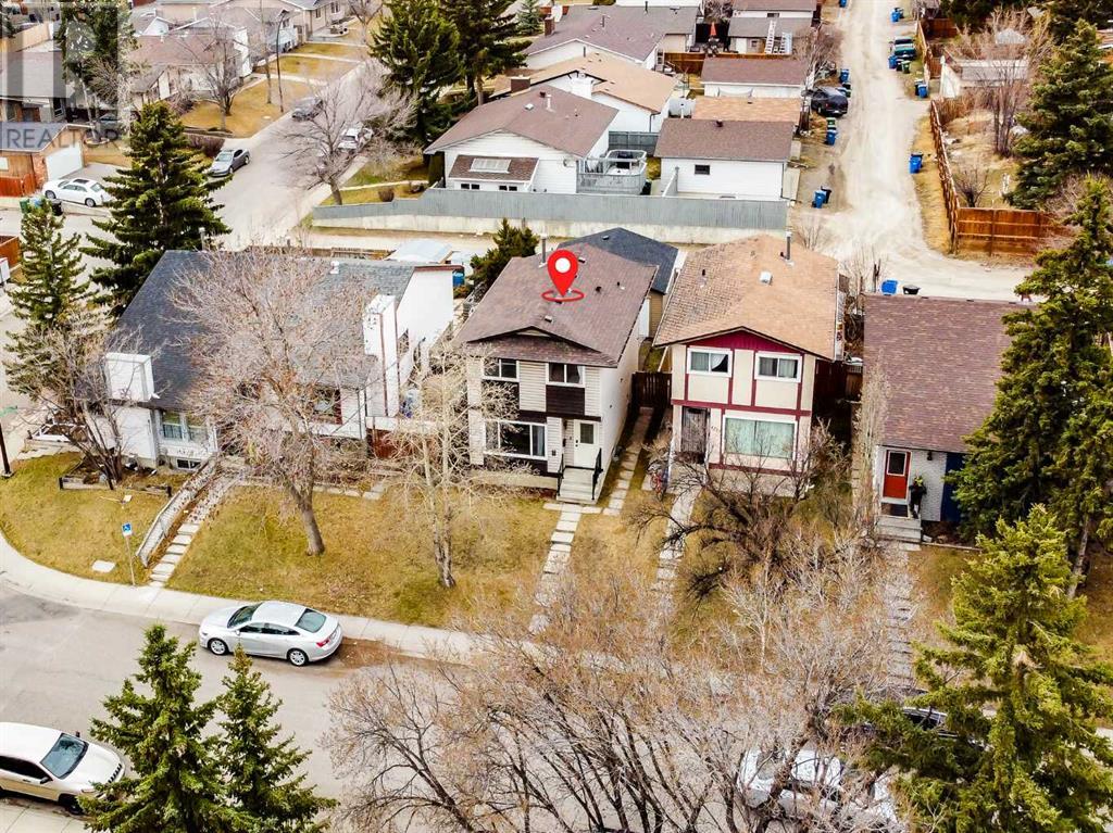 Single Family House for Sale in   Street NE Temple Calgary 