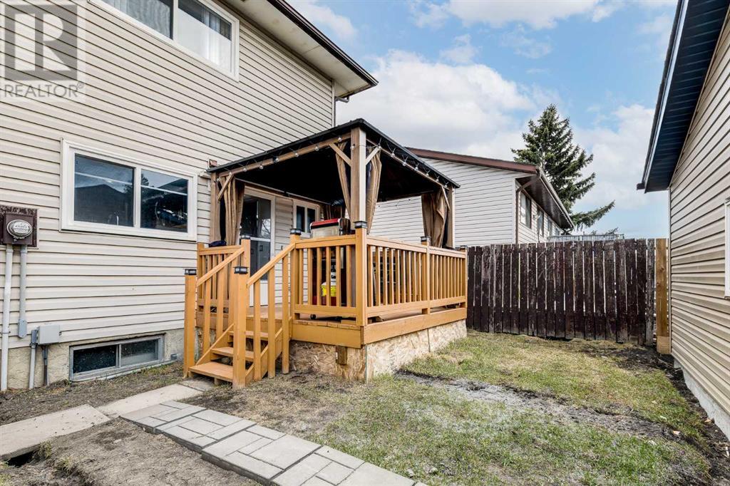 Single Family House for Sale in   Street NE Temple Calgary 