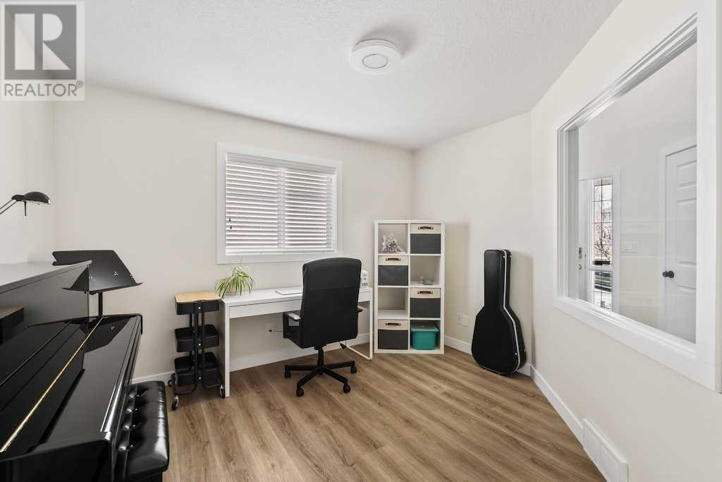 Single Family House for Sale in  Chapalina Manor SE Chaparral Calgary 